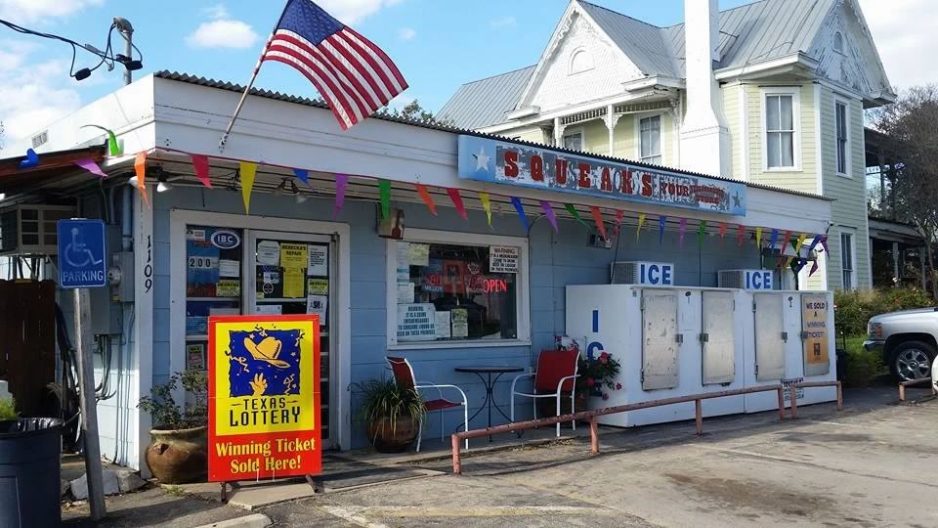 Floresville Convenience Store Celebrates 70th Anniversary, Lottery Luck